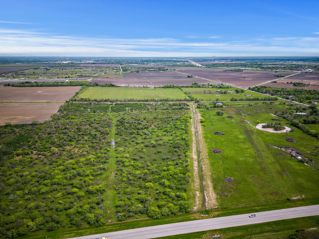 1450 Patton Rd, Rosenberg, TX 77471