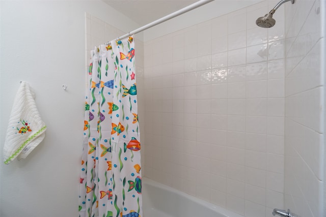 bathroom featuring shower / bath combo