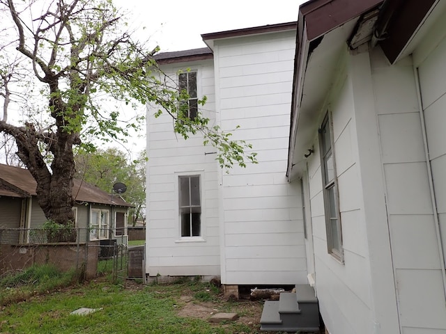 view of home's exterior