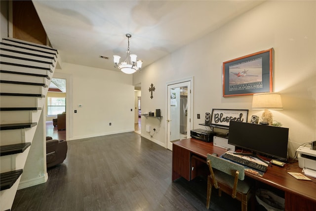 home office with baseboards, dark wood-style flooring, visible vents, and an inviting chandelier