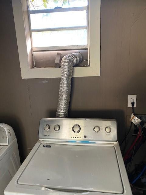 laundry area featuring washer and dryer