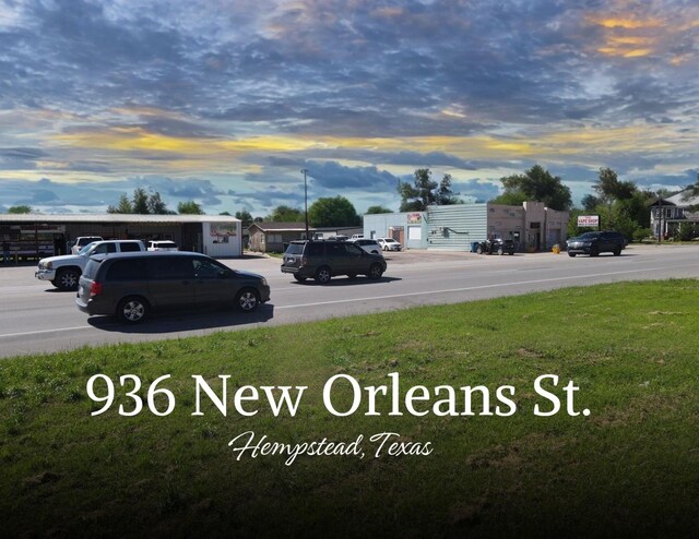936 New Orleans St, Hempstead, TX 77445 - photo 1