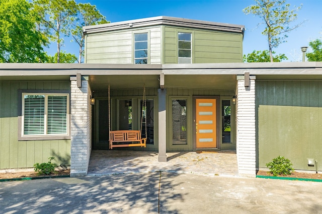 view of front of property with a porch