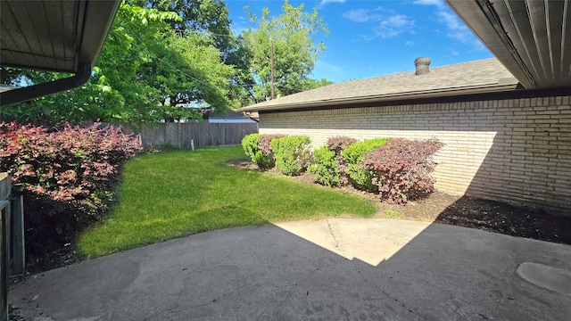 view of yard with a patio