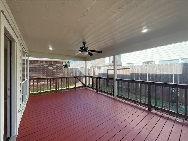 deck with ceiling fan