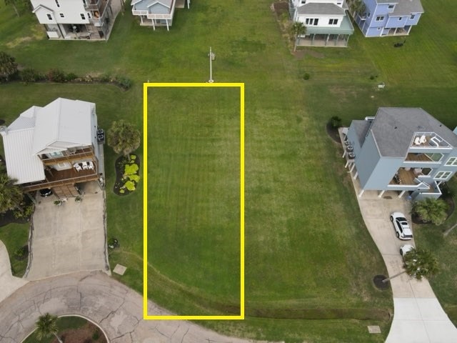 Listing photo 3 for 4124 Sand Piper Ln, Galveston TX 77554