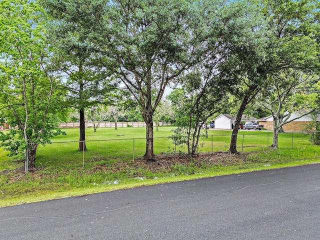 Listing photo 3 for 0000 Thelma St, Pearland TX 77581