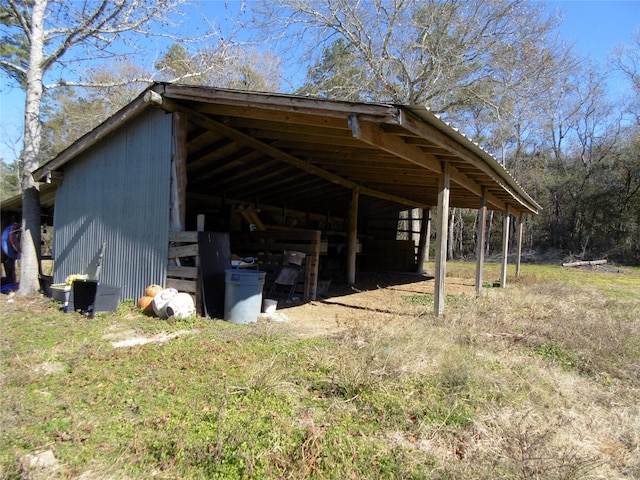 view of shed / structure