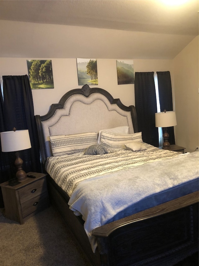 bedroom featuring carpet floors