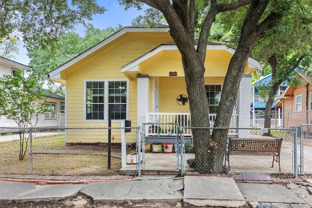 13 Stiles St, Houston TX, 77011, 3 bedrooms, 2 baths house for sale