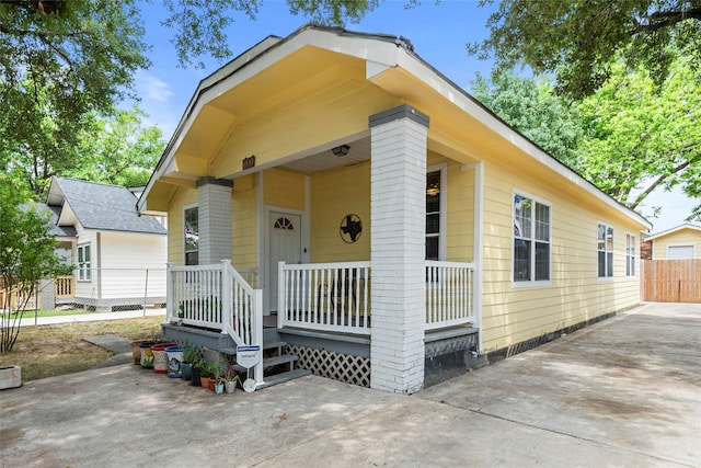 Listing photo 3 for 13 Stiles St, Houston TX 77011