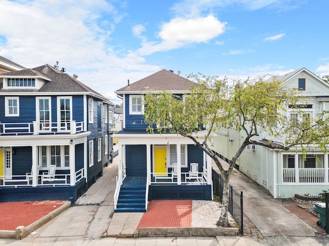 view of front of house with covered porch