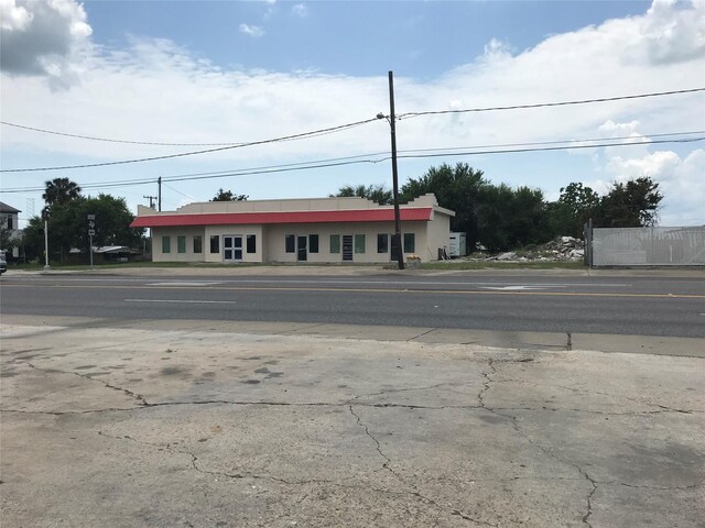808 S Alamo St, Refugio, TX 78377 - photo 28