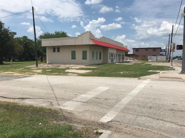 808 S Alamo St, Refugio, TX 78377 - photo 2