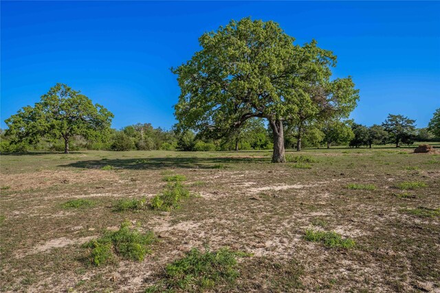 7122 Taplin Ln, Burton, TX 77835