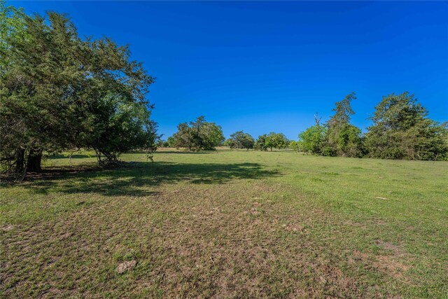 7122 Taplin Ln, Burton, TX 77835