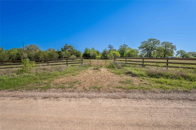 7150 Taplin Ln, Burton, TX 77835
