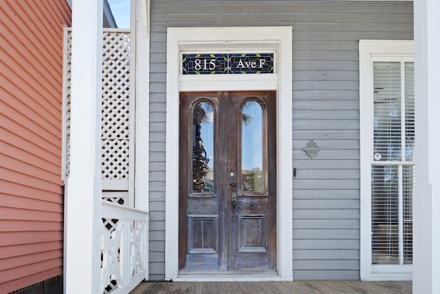 view of property entrance