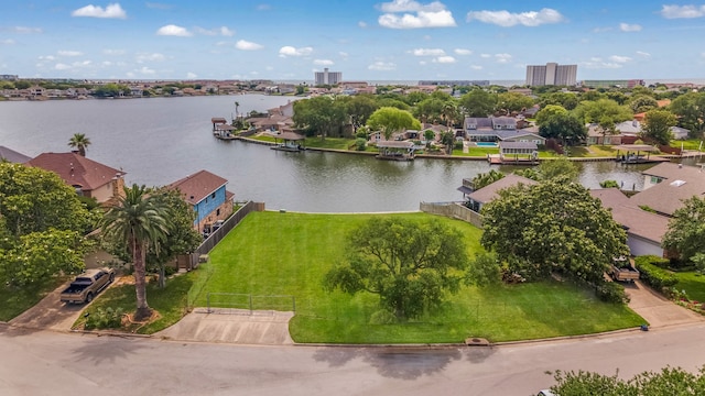 Listing photo 2 for 22 Lakeview Dr, Galveston TX 77551