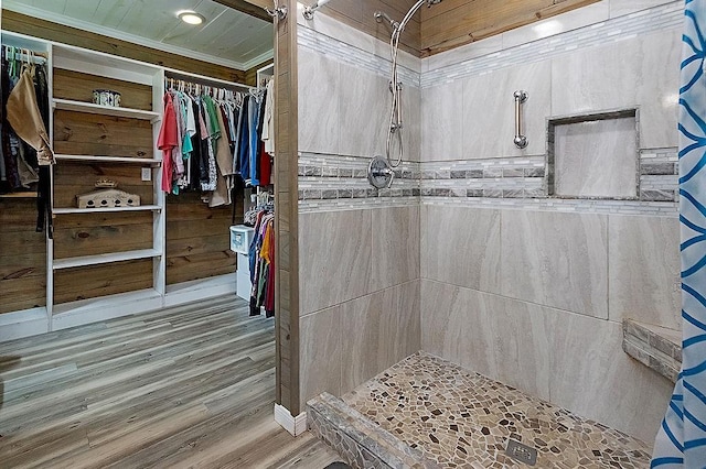 bathroom with walk in shower