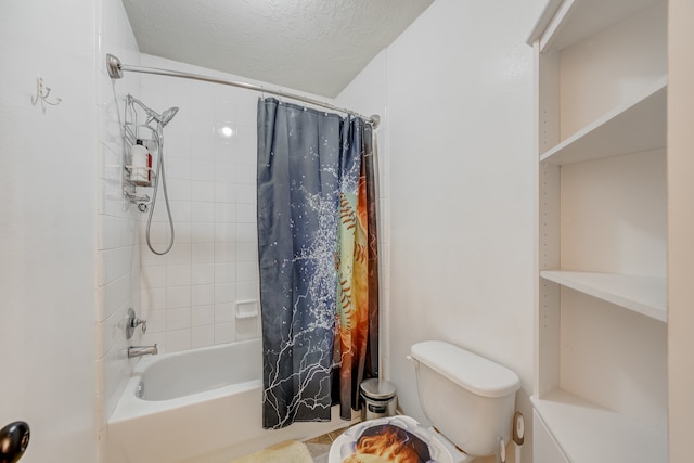 bathroom featuring a textured ceiling, shower / bath combo, and toilet