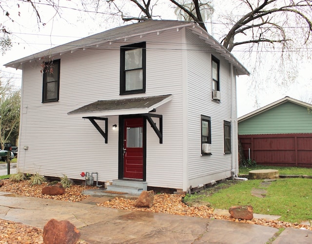 view of front of home