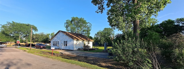 view of property exterior