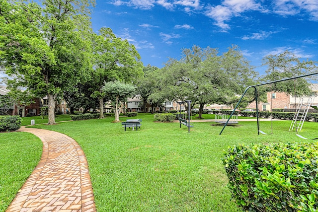 1329 Fountain View Dr Unit 135, Houston, TX 77057 - view of yard