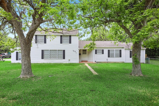 view of front of home with a front yard