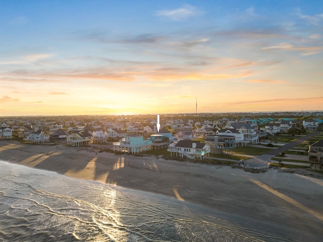 view of aerial view at dusk