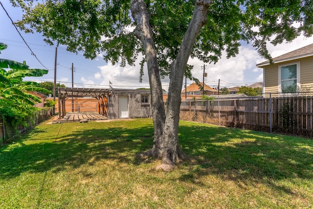 view of yard featuring a patio area