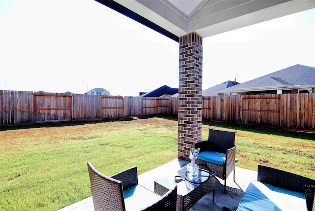 view of yard with a patio area