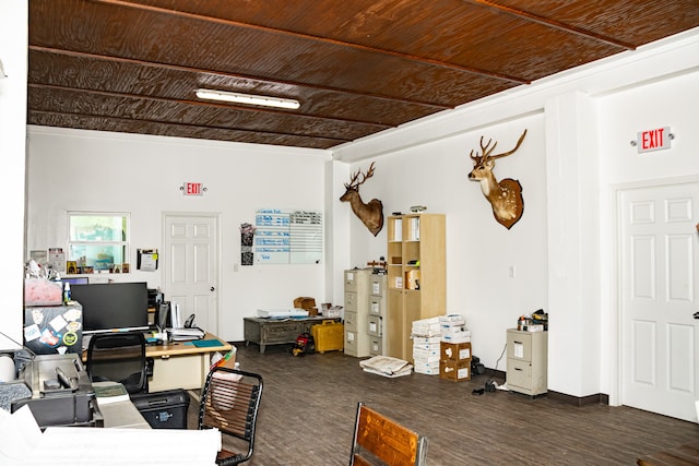 office space with hardwood / wood-style flooring