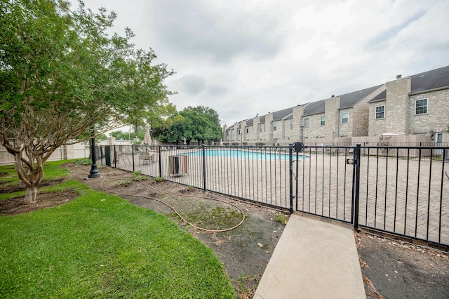 view of swimming pool