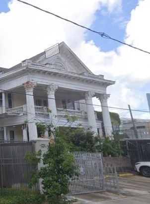 view of building exterior