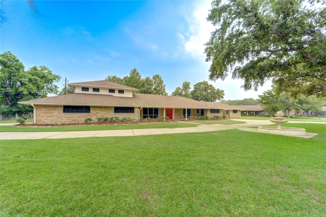 102 Oak Shadows St, Baytown TX, 77520, 5 bedrooms, 6 baths house for sale