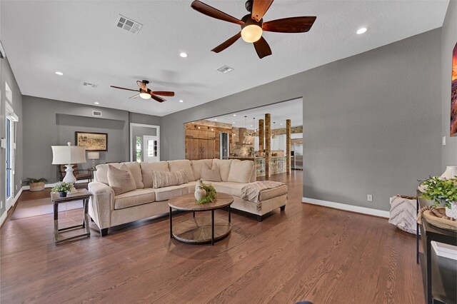 1913 Lundy Ln, Friendswood, TX 77546 - photo 19