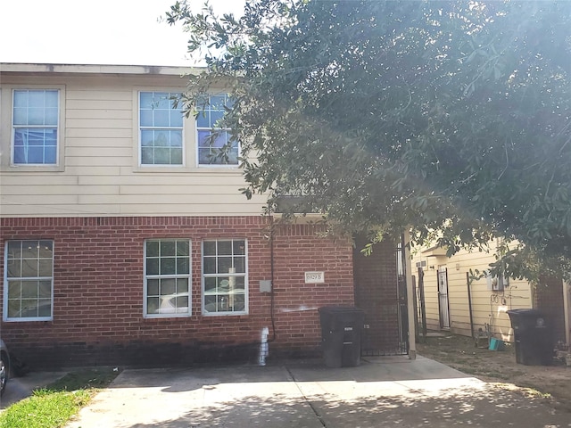 view of front of property with a patio