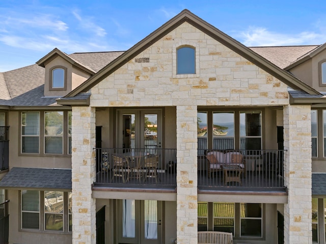 exterior space featuring a balcony