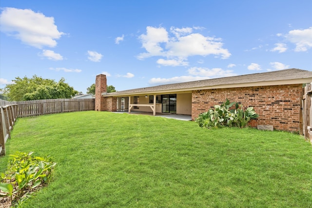 view of yard with a patio