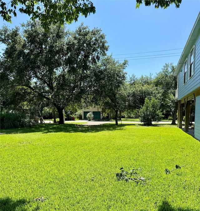 Listing photo 2 for 0 Clear Lake Rd, Clear Lake Shores TX 77565