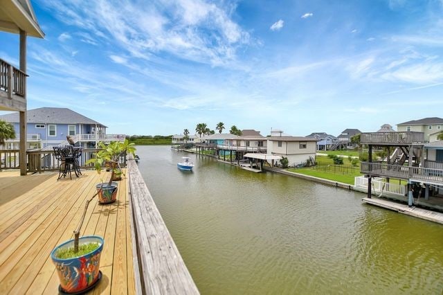 dock area featuring a water view