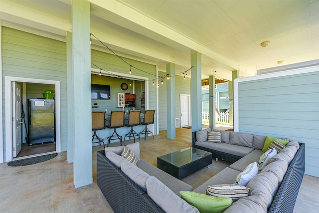 view of patio featuring outdoor lounge area