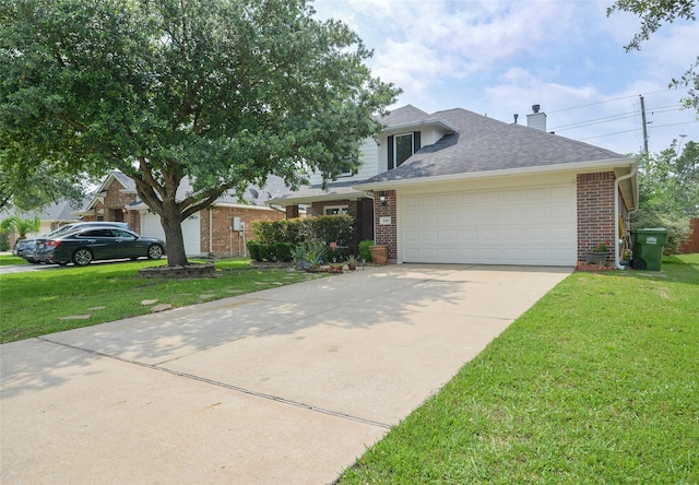 view of front facade featuring a garage and a front yard