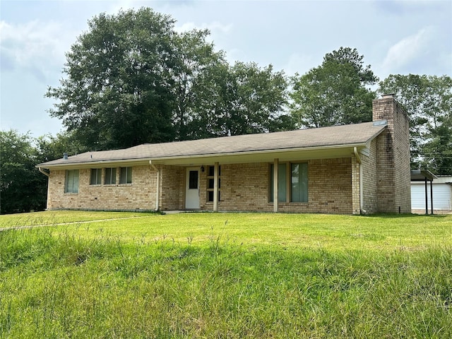 ranch-style house with a front yard