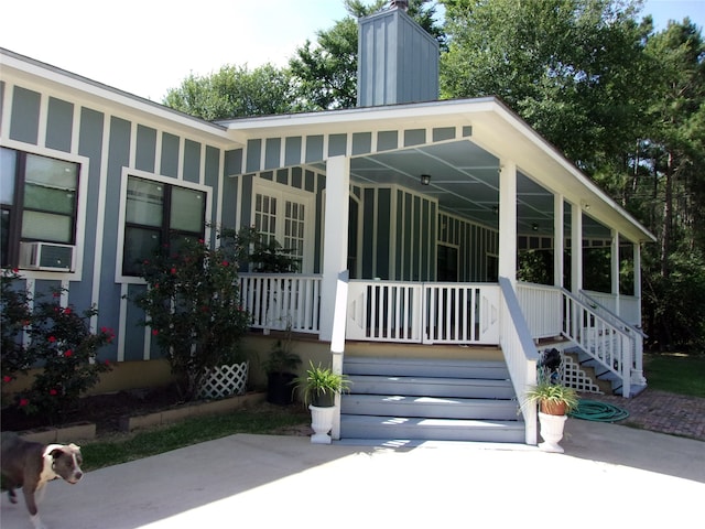 view of front of house with a carport