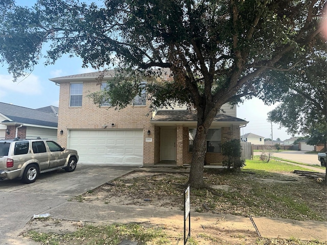 view of front facade featuring a garage