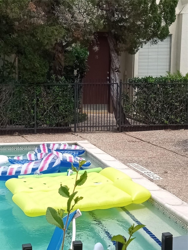 view of swimming pool