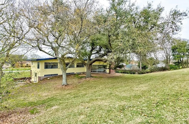4600 Lakeshore Dr, Port Arthur, TX 77642 - view of yard