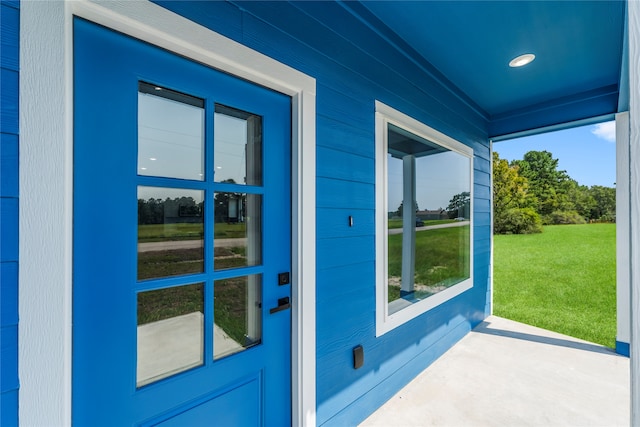 entryway featuring a wealth of natural light